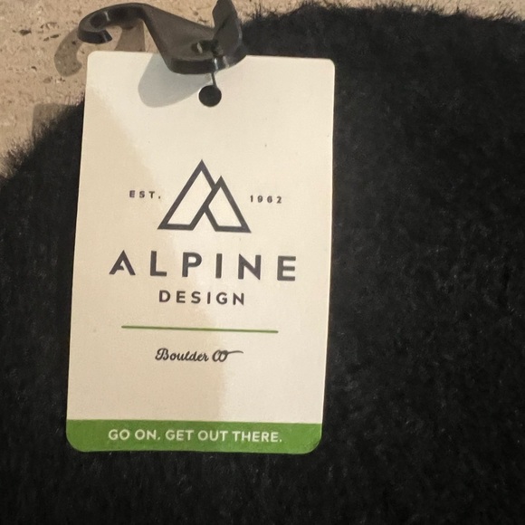 Alpine Design Women's Fuzzy Rib Beanie Black Size One Size - Picture 7 of 7